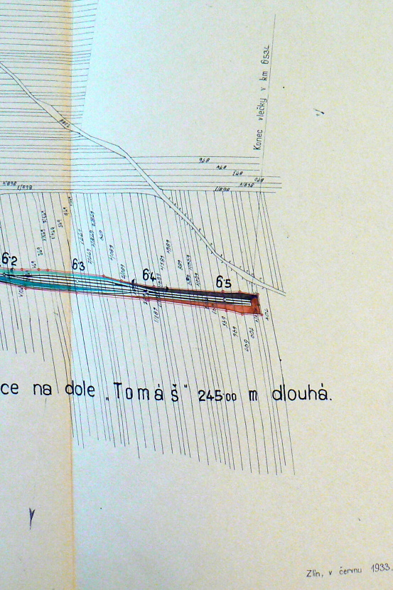 Koncové vlečkové nádraží a původní kilometráž na první verzi projektu - vlečka ještě končí v km 6,534. Sbírka Leoš Tomančák