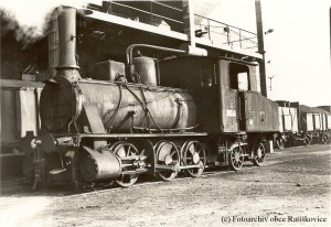 005.-lokomotiva-300.002-na-dole-tomas.jpg
